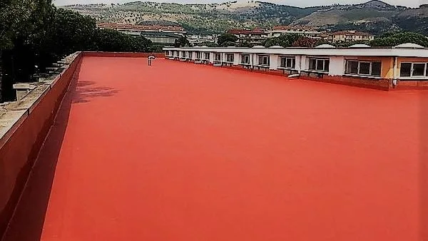 Impermeabilizzare una guaina senza demolizione con resina - Kromax Impermeabilizzare una guaina senza demolizione con resina - Kromax