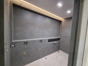 Spatolato in resina grigia